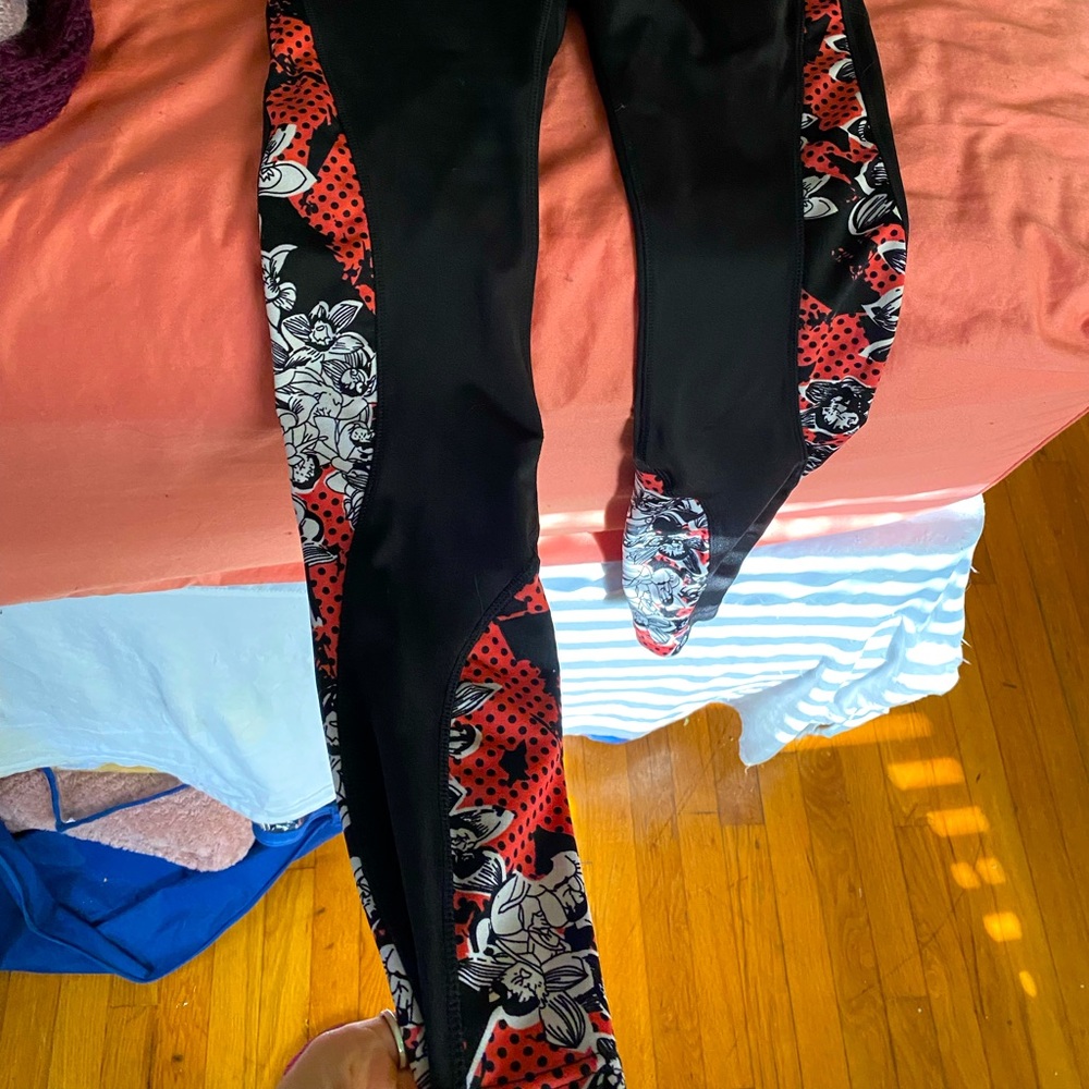 Pop fit yoga pants